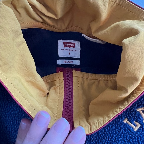 Levi’s Anorak - Picture 14 of 14